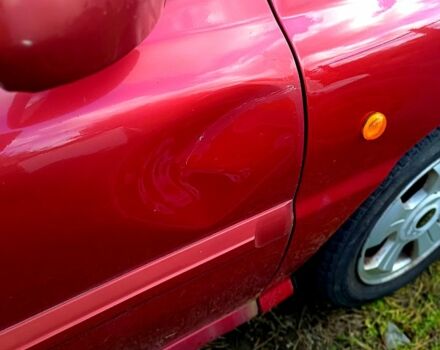 Красный Киа Рио, объемом двигателя 1.3 л и пробегом 222 тыс. км за 3200 $, фото 4 на Automoto.ua