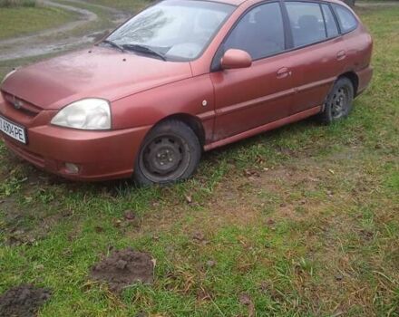 Красный Киа Рио, объемом двигателя 1.5 л и пробегом 320 тыс. км за 1300 $, фото 4 на Automoto.ua