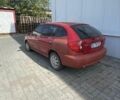 Красный Киа Рио, объемом двигателя 1.3 л и пробегом 280 тыс. км за 2204 $, фото 3 на Automoto.ua