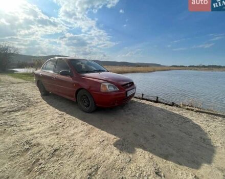 Красный Киа Рио, объемом двигателя 1.3 л и пробегом 40 тыс. км за 2000 $, фото 1 на Automoto.ua