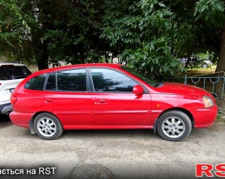 Красный Киа Рио, объемом двигателя 1.5 л и пробегом 317 тыс. км за 1900 $, фото 1 на Automoto.ua
