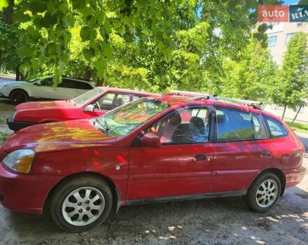 Красный Киа Рио, объемом двигателя 1.34 л и пробегом 330 тыс. км за 2299 $, фото 1 на Automoto.ua