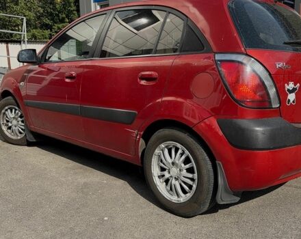 Красный Киа Рио, объемом двигателя 1.4 л и пробегом 173 тыс. км за 2500 $, фото 1 на Automoto.ua