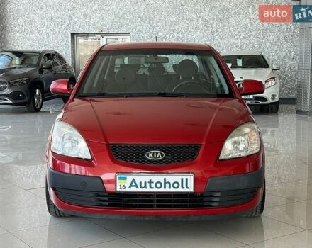 Красный Киа Рио, объемом двигателя 1.4 л и пробегом 190 тыс. км за 4800 $, фото 1 на Automoto.ua