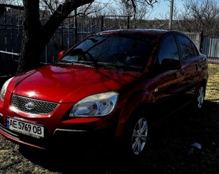 Червоний Кіа Ріо, об'ємом двигуна 1.4 л та пробігом 136 тис. км за 4200 $, фото 1 на Automoto.ua