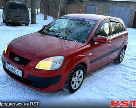 Красный Киа Рио, объемом двигателя 1.4 л и пробегом 25000 тыс. км за 4500 $, фото 1 на Automoto.ua