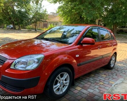 Красный Киа Рио, объемом двигателя 1.6 л и пробегом 233 тыс. км за 4999 $, фото 1 на Automoto.ua