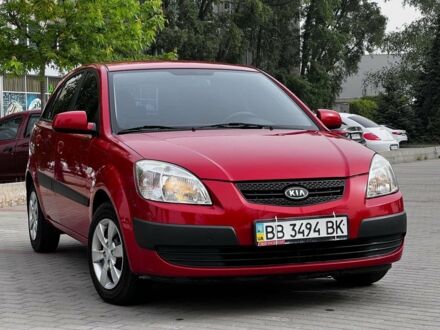 Красный Киа Рио, объемом двигателя 14 л и пробегом 127 тыс. км за 5850 $, фото 1 на Automoto.ua