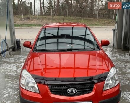 Красный Киа Рио, объемом двигателя 1.4 л и пробегом 127 тыс. км за 5300 $, фото 1 на Automoto.ua