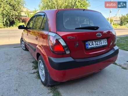 Красный Киа Рио, объемом двигателя 1.4 л и пробегом 241 тыс. км за 4500 $, фото 1 на Automoto.ua