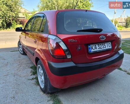 Красный Киа Рио, объемом двигателя 1.4 л и пробегом 241 тыс. км за 4500 $, фото 1 на Automoto.ua