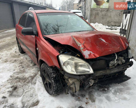 Червоний Кіа Ріо, об'ємом двигуна 1.4 л та пробігом 240 тис. км за 1750 $, фото 1 на Automoto.ua