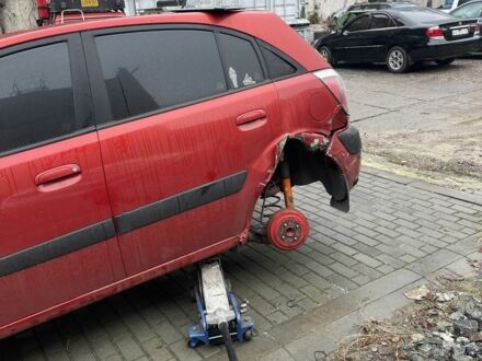 Красный Киа Рио, объемом двигателя 1.4 л и пробегом 3 тыс. км за 2600 $, фото 1 на Automoto.ua