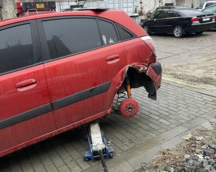 Червоний Кіа Ріо, об'ємом двигуна 1.4 л та пробігом 3 тис. км за 2600 $, фото 1 на Automoto.ua