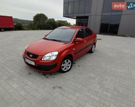 Красный Киа Рио, объемом двигателя 1.4 л и пробегом 112 тыс. км за 4500 $, фото 1 на Automoto.ua