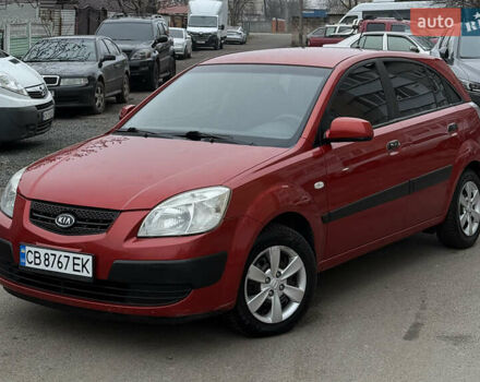 Красный Киа Рио, объемом двигателя 1.4 л и пробегом 288 тыс. км за 4700 $, фото 1 на Automoto.ua