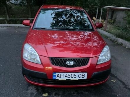 Красный Киа Рио, объемом двигателя 1.4 л и пробегом 166 тыс. км за 4200 $, фото 1 на Automoto.ua