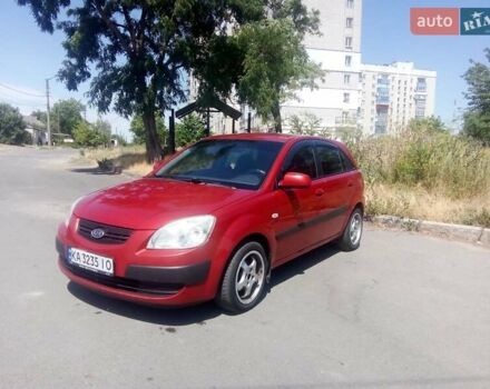 Червоний Кіа Ріо, об'ємом двигуна 1.4 л та пробігом 237 тис. км за 4000 $, фото 1 на Automoto.ua