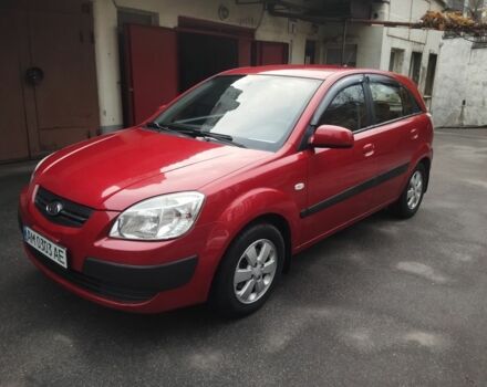 Красный Киа Рио, объемом двигателя 1.4 л и пробегом 133 тыс. км за 5700 $, фото 1 на Automoto.ua