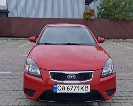 Киа Рио 2010 в Черкассах на Automoto.ua Красный Киа Рио, объемом двигателя 1.3 л и пробегом 275 тыс. км за 4300 $, фото 1 на Automoto.ua