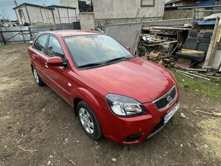 Красный Киа Рио, объемом двигателя 1.4 л и пробегом 62 тыс. км за 5600 $, фото 1 на Automoto.ua
