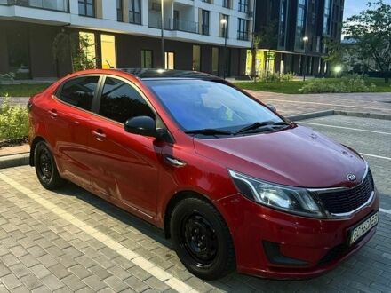 Красный Киа Рио, объемом двигателя 1.4 л и пробегом 182 тыс. км за 8000 $, фото 1 на Automoto.ua
