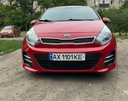 Красный Киа Рио, объемом двигателя 1.4 л и пробегом 185 тыс. км за 10000 $, фото 1 на Automoto.ua