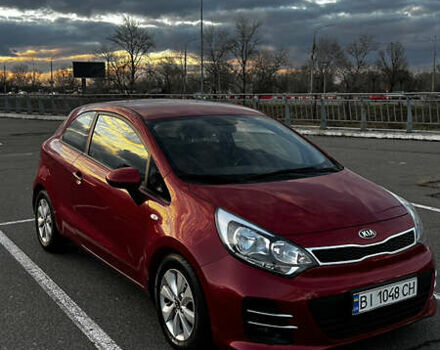 Красный Киа Рио, объемом двигателя 1.4 л и пробегом 77 тыс. км за 12200 $, фото 1 на Automoto.ua