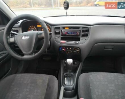 Киа Рио, объемом двигателя 1.4 л и пробегом 201 тыс. км за 4499 $, фото 6 на Automoto.ua