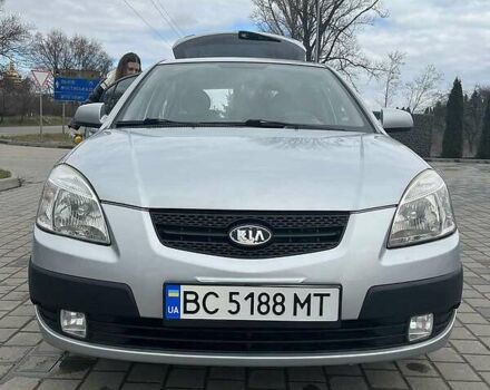 Киа Рио, объемом двигателя 1.5 л и пробегом 172 тыс. км за 5000 $, фото 1 на Automoto.ua