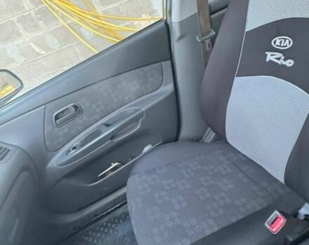 Киа Рио, объемом двигателя 1.4 л и пробегом 128 тыс. км за 4500 $, фото 5 на Automoto.ua