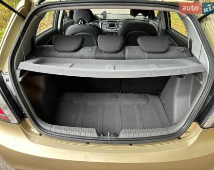 Киа Рио, объемом двигателя 1.4 л и пробегом 112 тыс. км за 5350 $, фото 14 на Automoto.ua