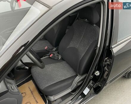 Киа Рио, объемом двигателя 1.4 л и пробегом 136 тыс. км за 5476 $, фото 7 на Automoto.ua