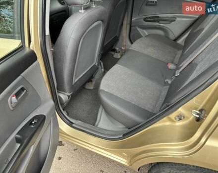 Киа Рио, объемом двигателя 1.4 л и пробегом 112 тыс. км за 5350 $, фото 11 на Automoto.ua