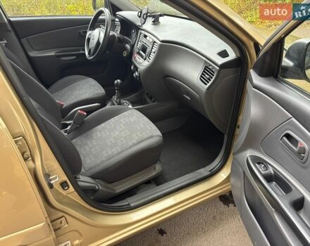 Киа Рио, объемом двигателя 1.4 л и пробегом 112 тыс. км за 5350 $, фото 13 на Automoto.ua