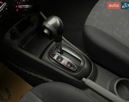 Киа Рио, объемом двигателя 1.4 л и пробегом 136 тыс. км за 5476 $, фото 16 на Automoto.ua