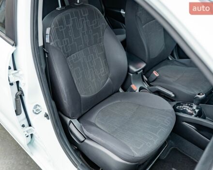Кіа Ріо, об'ємом двигуна 1.6 л та пробігом 151 тис. км за 8480 $, фото 20 на Automoto.ua