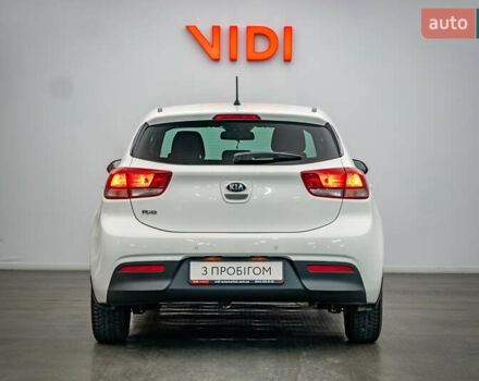 Кіа Ріо, об'ємом двигуна 1.4 л та пробігом 75 тис. км за 12459 $, фото 5 на Automoto.ua
