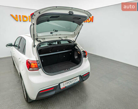 Кіа Ріо, об'ємом двигуна 1.4 л та пробігом 75 тис. км за 12459 $, фото 6 на Automoto.ua