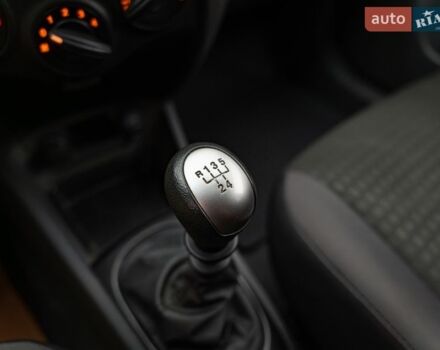 Киа Рио, объемом двигателя 1.4 л и пробегом 140 тыс. км за 5934 $, фото 15 на Automoto.ua