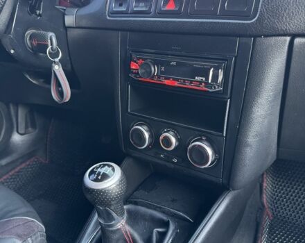 Киа Рио, объемом двигателя 0 л и пробегом 271 тыс. км за 4200 $, фото 4 на Automoto.ua