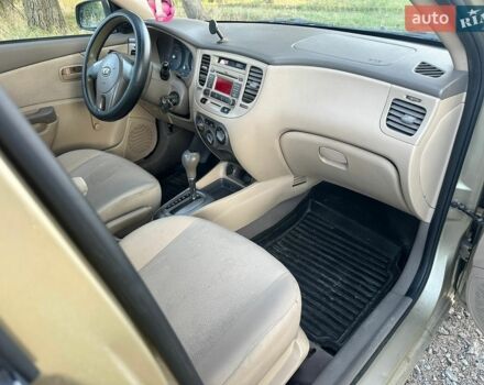 Кіа Ріо, об'ємом двигуна 1.6 л та пробігом 271 тис. км за 4000 $, фото 8 на Automoto.ua