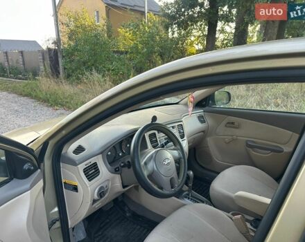 Кіа Ріо, об'ємом двигуна 1.6 л та пробігом 271 тис. км за 4000 $, фото 5 на Automoto.ua