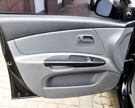 Киа Рио, объемом двигателя 1.4 л и пробегом 194 тыс. км за 4700 $, фото 14 на Automoto.ua