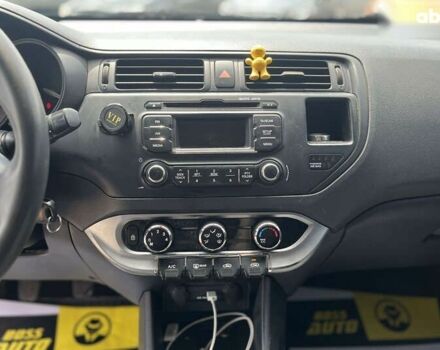 Киа Рио, объемом двигателя 1.3 л и пробегом 265 тыс. км за 6500 $, фото 24 на Automoto.ua