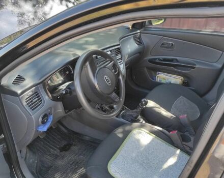 Киа Рио, объемом двигателя 1.4 л и пробегом 222 тыс. км за 7000 $, фото 4 на Automoto.ua