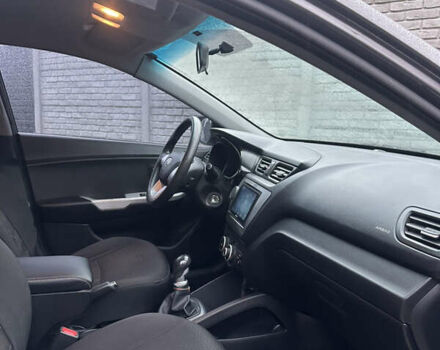 Киа Рио, объемом двигателя 1.4 л и пробегом 100 тыс. км за 8200 $, фото 14 на Automoto.ua