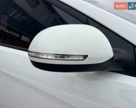 Кіа Ріо, об'ємом двигуна 1.59 л та пробігом 42 тис. км за 9600 $, фото 11 на Automoto.ua