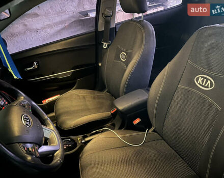 Киа Рио, объемом двигателя 1.6 л и пробегом 119 тыс. км за 7000 $, фото 5 на Automoto.ua