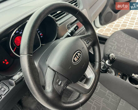 Кіа Ріо, об'ємом двигуна 1.59 л та пробігом 42 тис. км за 9600 $, фото 42 на Automoto.ua